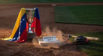 Venezuela defeats United States 3-2 to win first World Baseball Classic title
