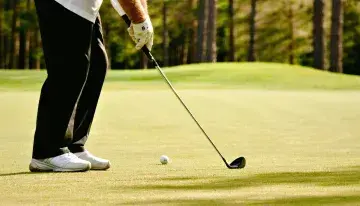 Jack Nicklaus’ ceremonial tee shot at the Masters comes dangerously close to patrons