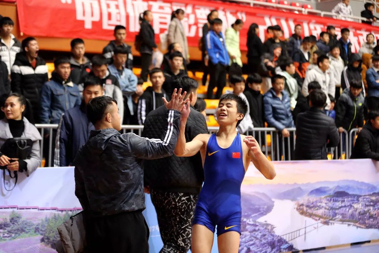 奥地利选手表现优异登上冠军宝座