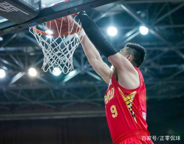 关键时刻起飞，球员带领球队夺冠的简单介绍